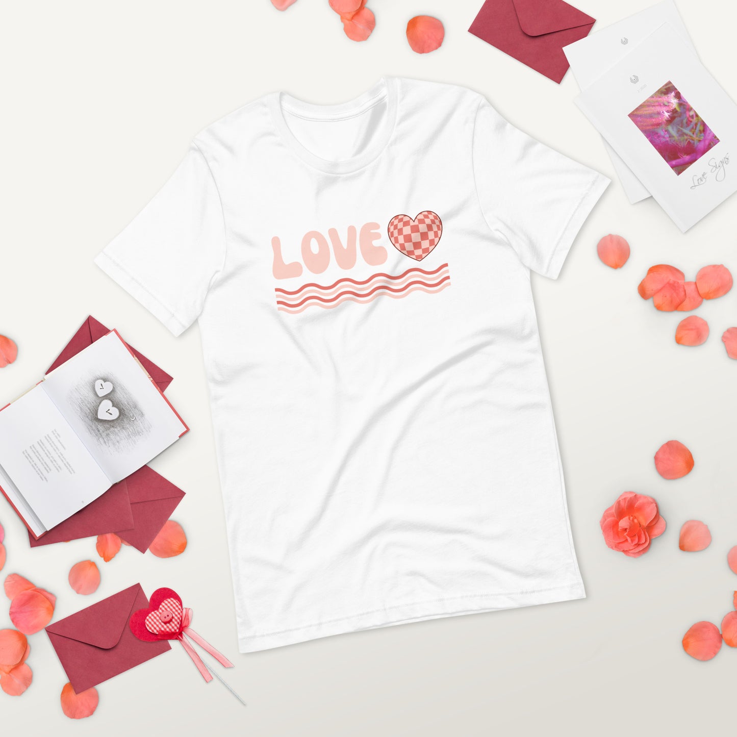 Retro Love T-shirt